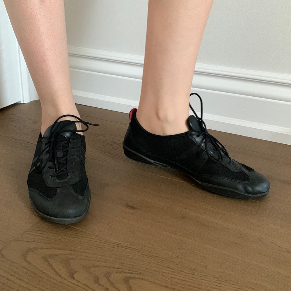 Orthopaedic running shoes/ sneakers